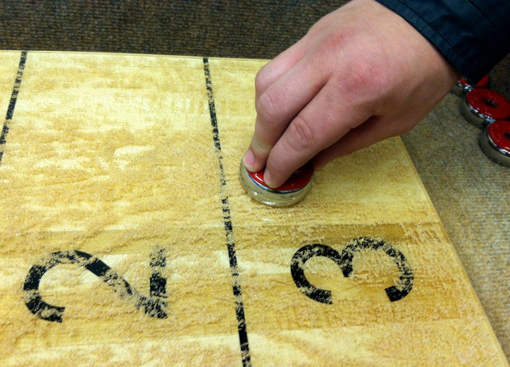 Shooting Tips : The Basics of Shooting Shuffleboard Pucks